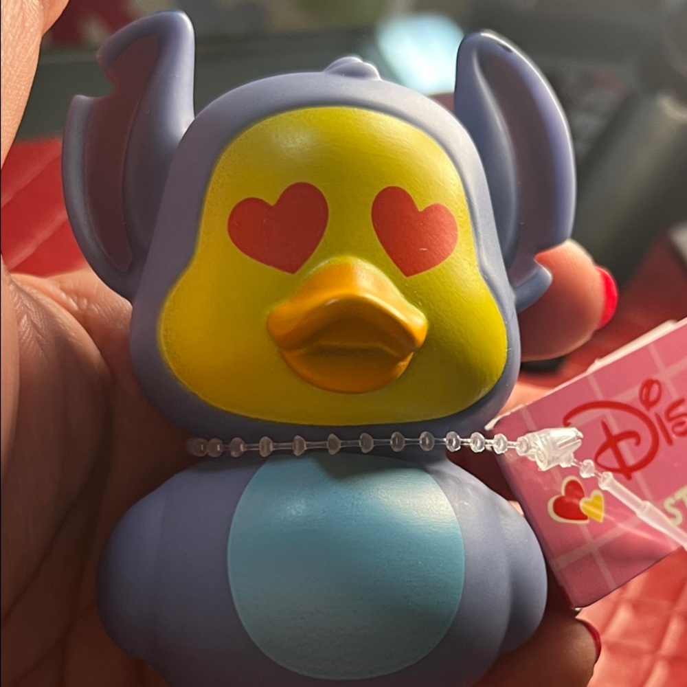 Disney Stitch Heart-Eyed Duck NWT - Picture 1 of 6